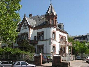 Hotel Am Berg Francfort-sur-le-Main Extérieur photo