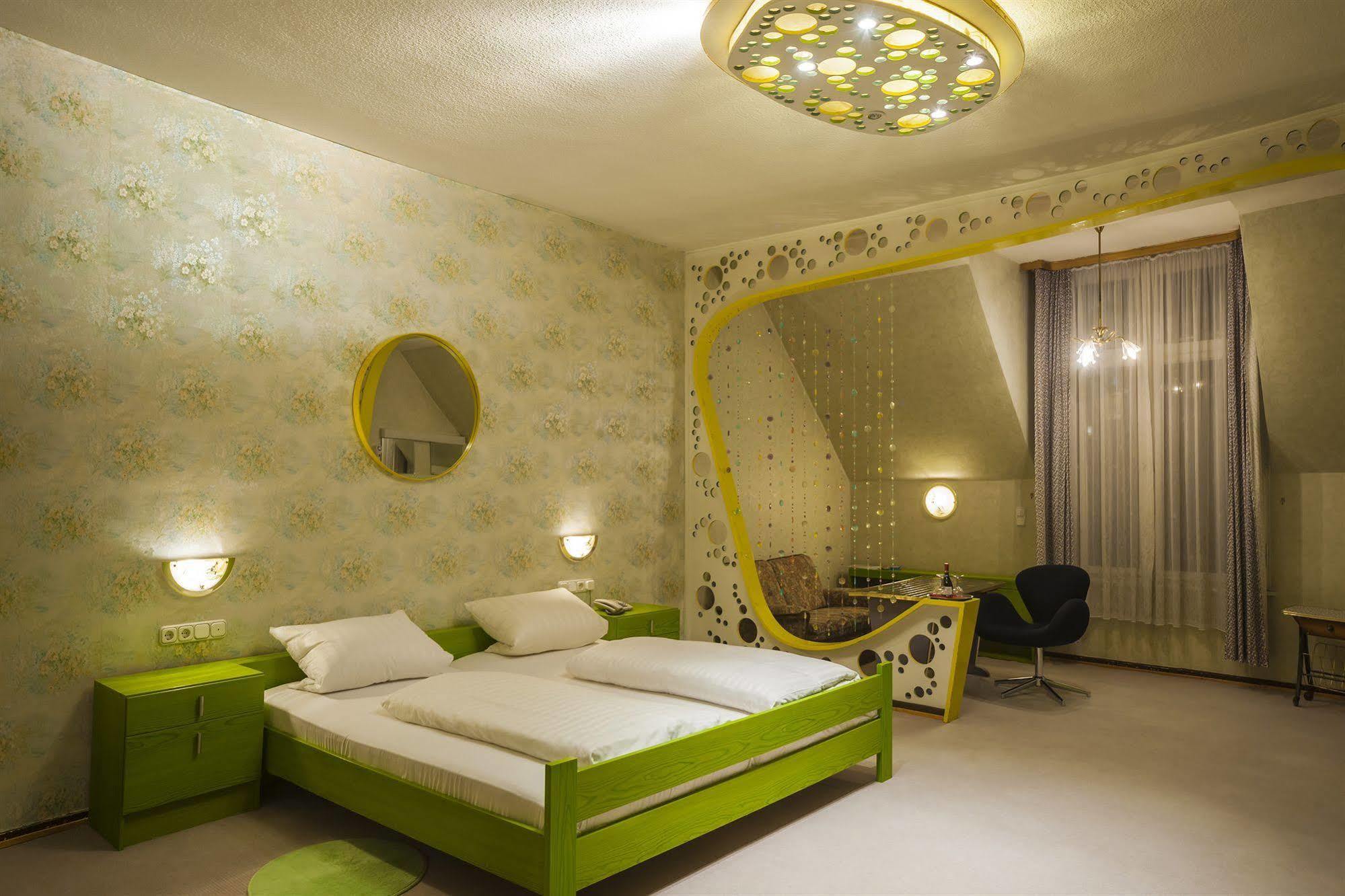 Hotel Am Berg Francfort-sur-le-Main Extérieur photo